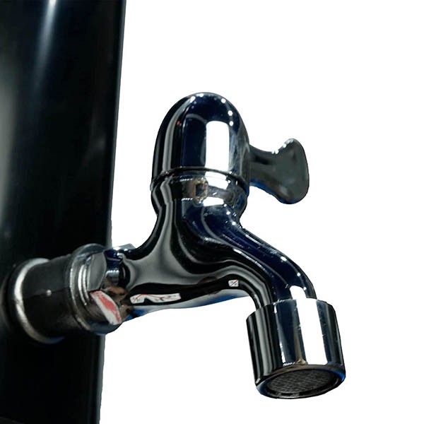 Douche solaire de jardin en pvc 'premium black' 35 litres plus pied de douche