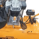Compresseur 200l 220-240v~50hz power: 3,0 kw